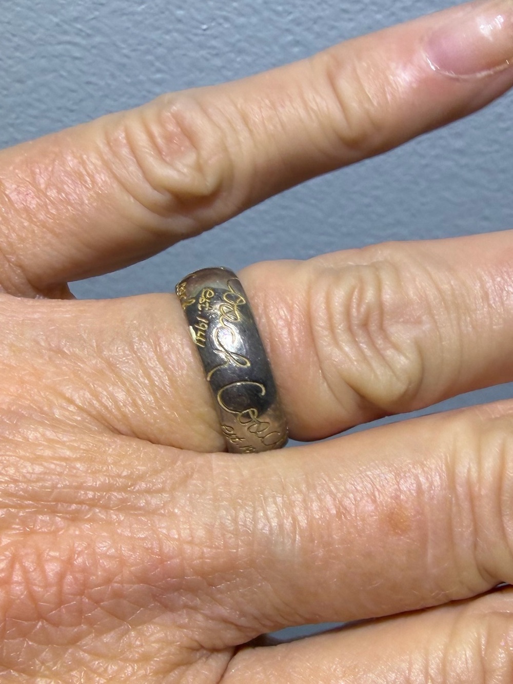 Authentic Coach Logo Engraved Goldtone Band Ring. Size 6